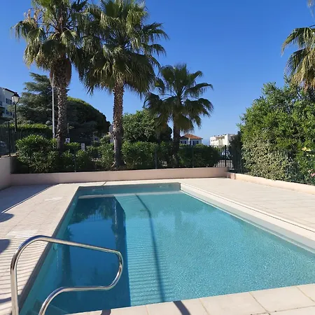 Апартаменты Cosy 2 Pieces Avec Piscine Et Parking Антиб