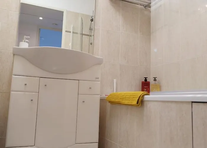 Cosy 2 Pieces Avec Piscine Et Parking Apartamento